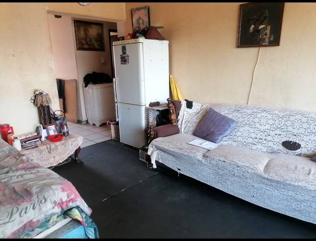 2 BEDROOM APARTMENT FOR SALE IN PRIMROSE